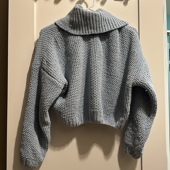 Crop knitted cowl neck/ turtle neck Garage sweater - Picture 3 of 3